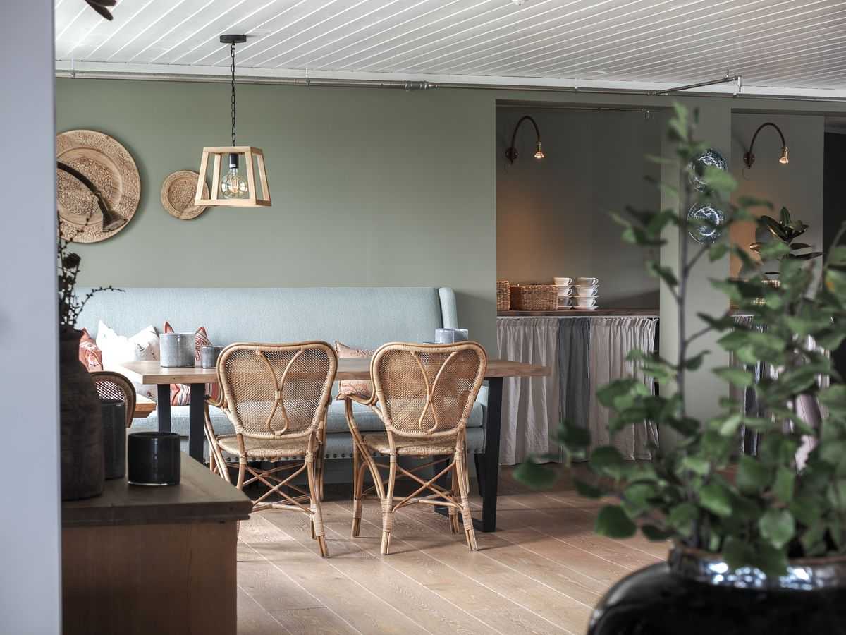 Interior in the breakfast room